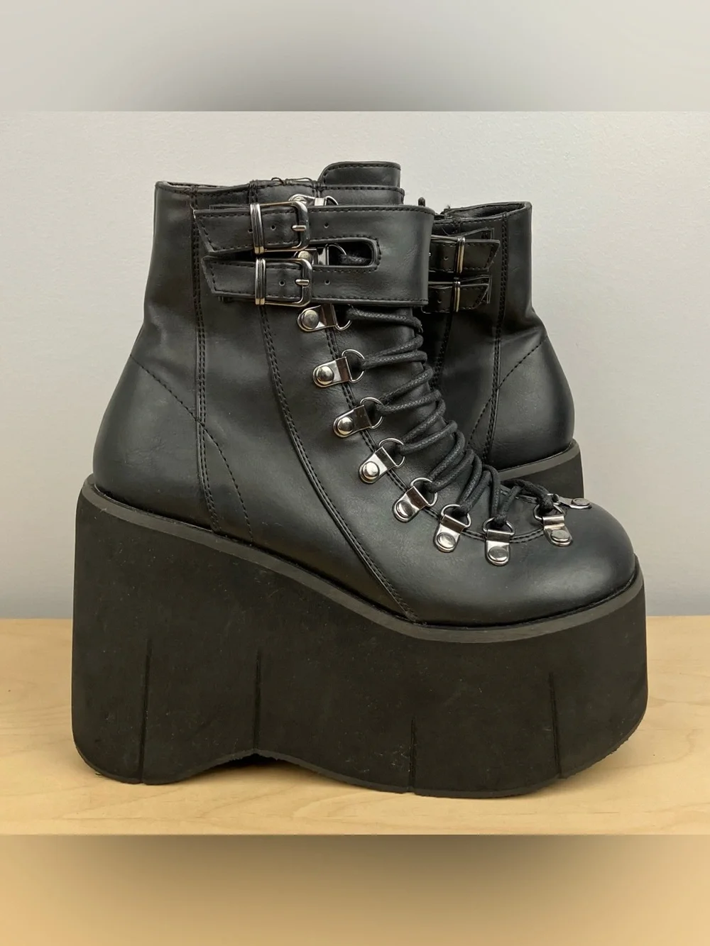 Demonia Women’s Size 7.0? Kera Black Platform Ankle Boots Lace Up Buckle Chunky
